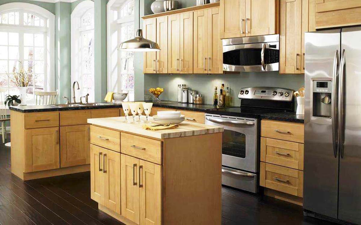 Home Kitchens in Kampala Uganda. Uganda's leading wood furniture design and kitchen cabinets companies: contractors, suppliers, manufacturers and installers of kitchen cabinets in Kampala Uganda, East Africa. Kitchen Cabinets Uganda. kitchencabinetsug.com